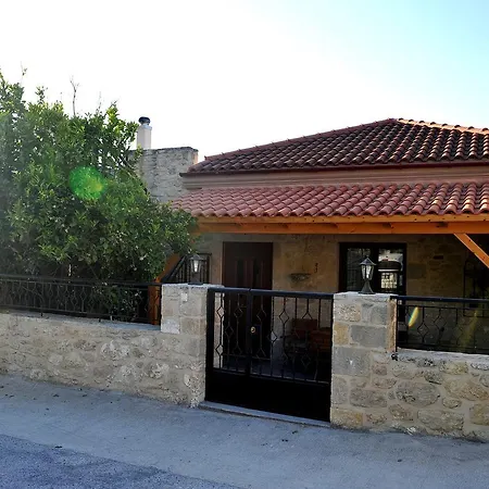בית כפרי Axenti