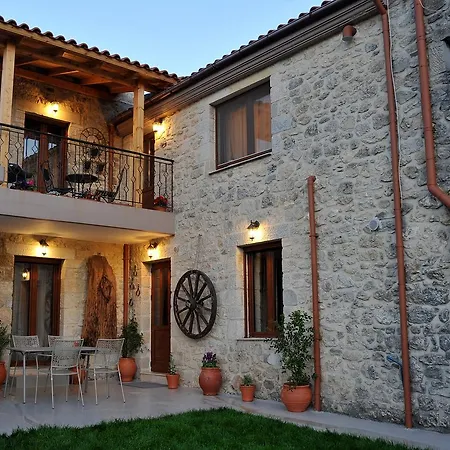 בית כפרי Axenti Agios Thomas (Crete)